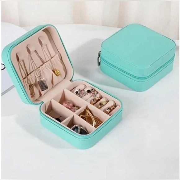 Other - New Elegant Jewelry Organizer